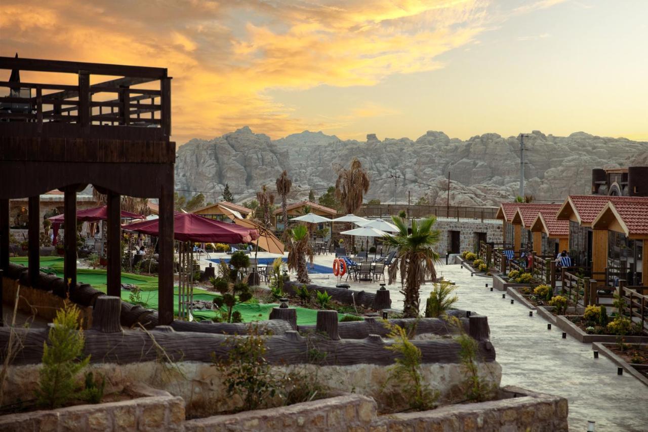 Petra Seasons Luxury Resort Al Hayy Exterior photo